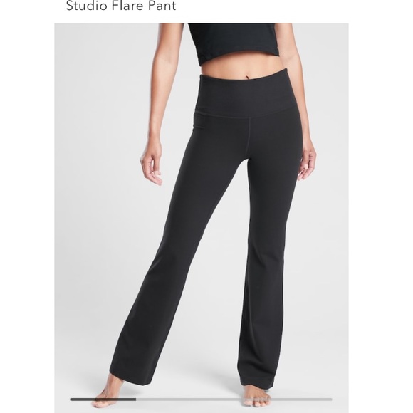 Athlete Studio fit and flare legging - Picture 1 of 4